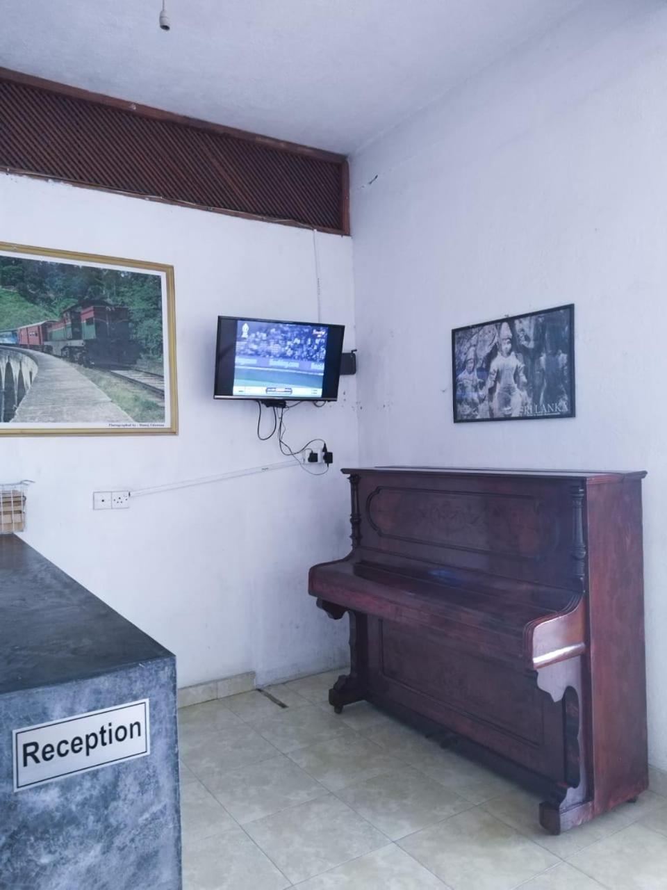 Soorya Inn Ella Bagian luar foto