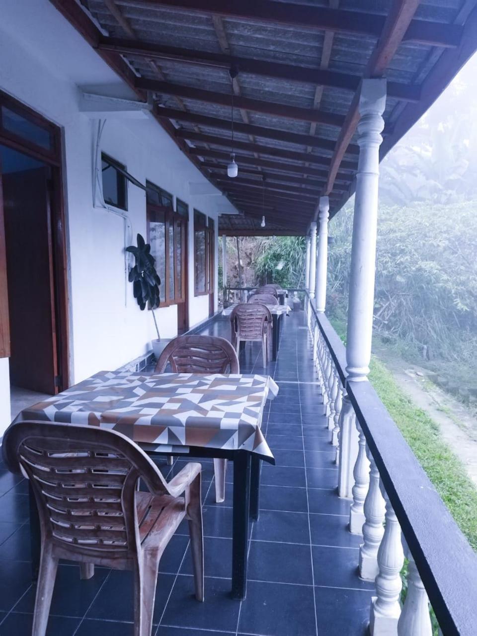 Soorya Inn Ella Bagian luar foto