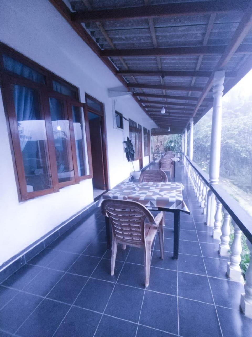 Soorya Inn Ella Bagian luar foto
