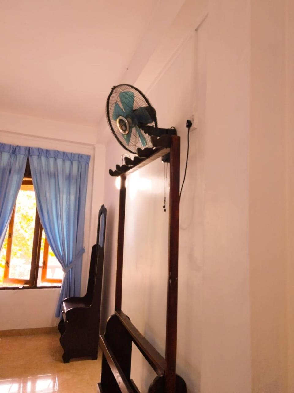 Soorya Inn Ella Bagian luar foto