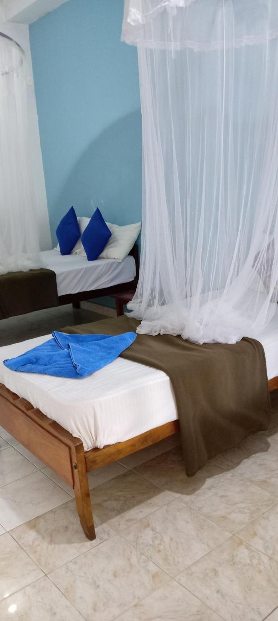Soorya Inn Ella Bagian luar foto