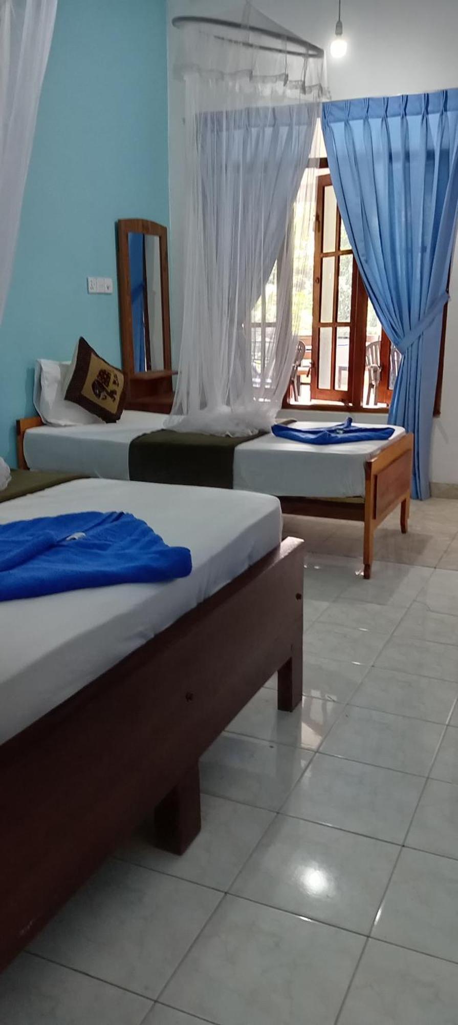 Soorya Inn Ella Bagian luar foto